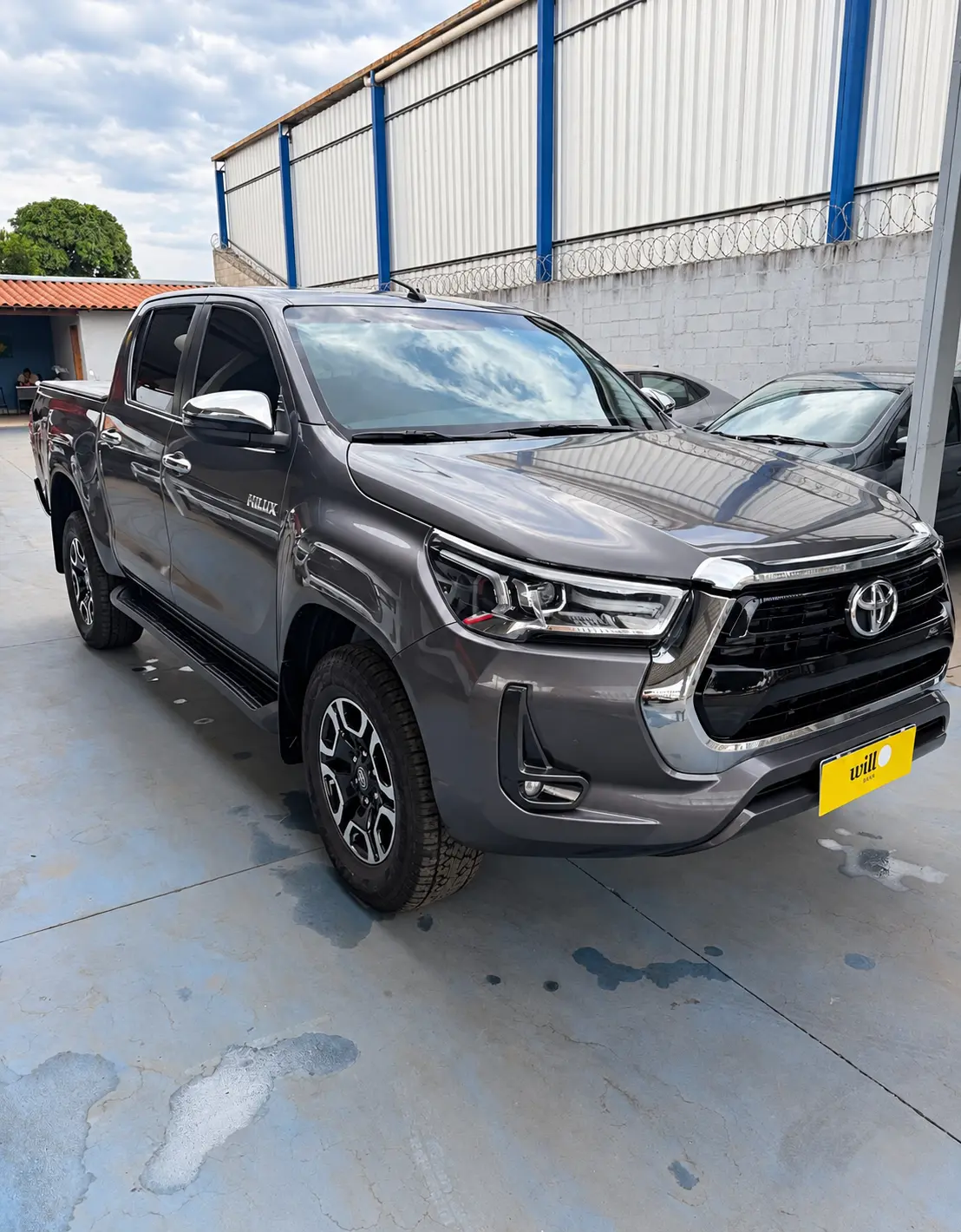 Toyota Hilux SRX